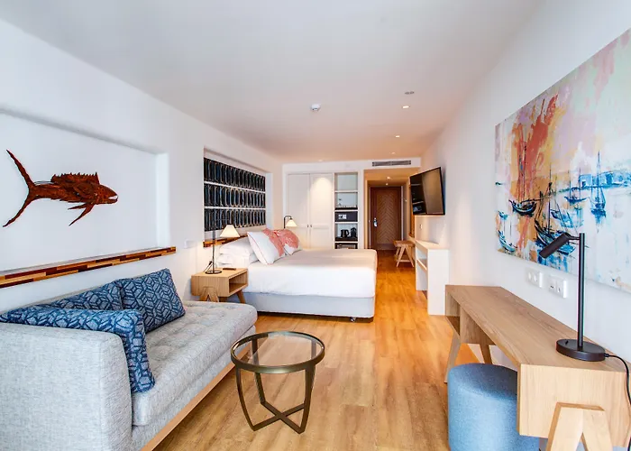 Fariones מלון 5*